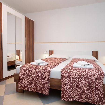Holiday Home Luka Pridraga Exterior foto