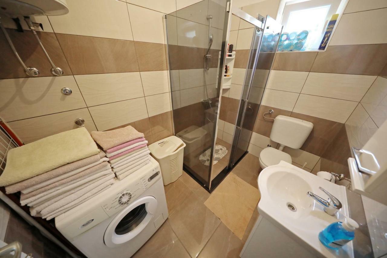 Holiday Home Luka Pridraga Exterior foto